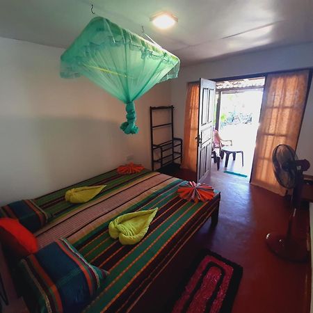 Luna Beach Home & Cabanas Galle Exterior foto